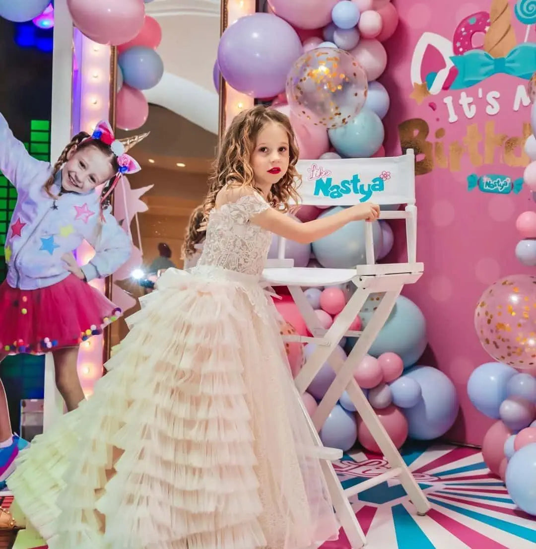 Nastya: Who She Is, Age, Career, and Facts, Shirts